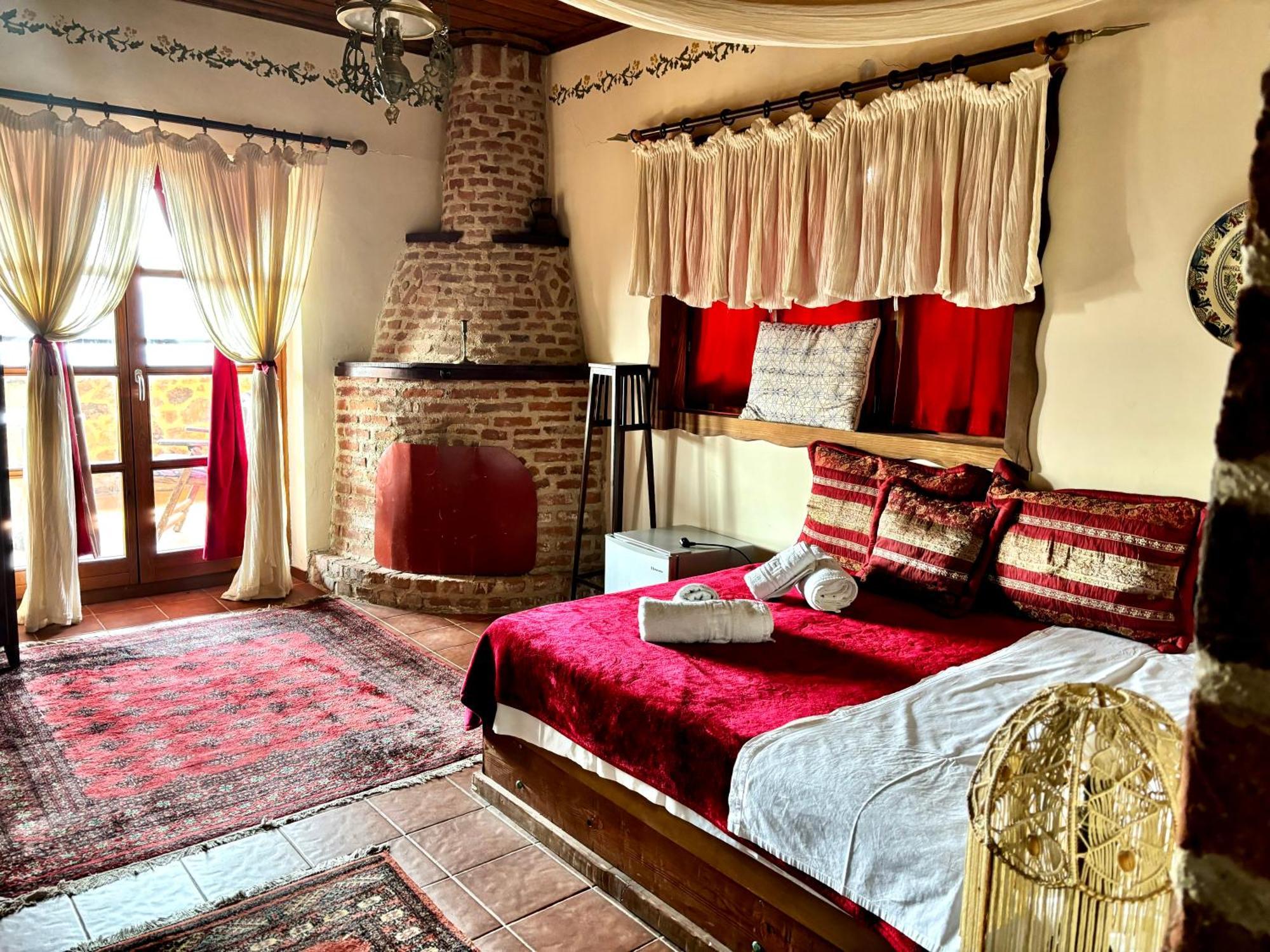 Iaspis Guesthouse Sidhirokhórion Buitenkant foto