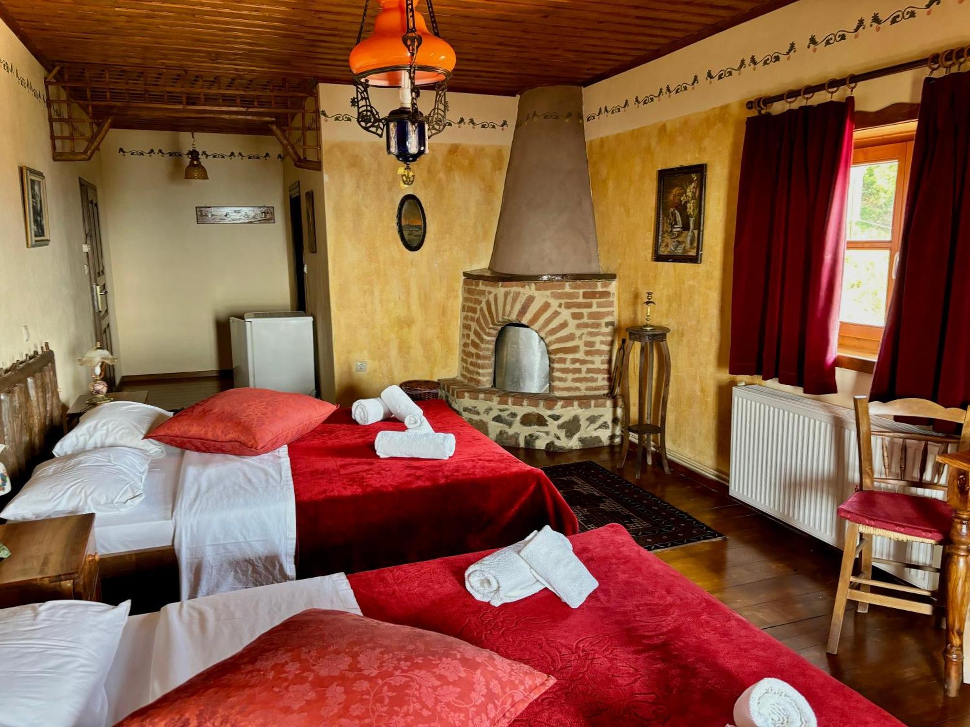 Iaspis Guesthouse Sidhirokhórion Buitenkant foto