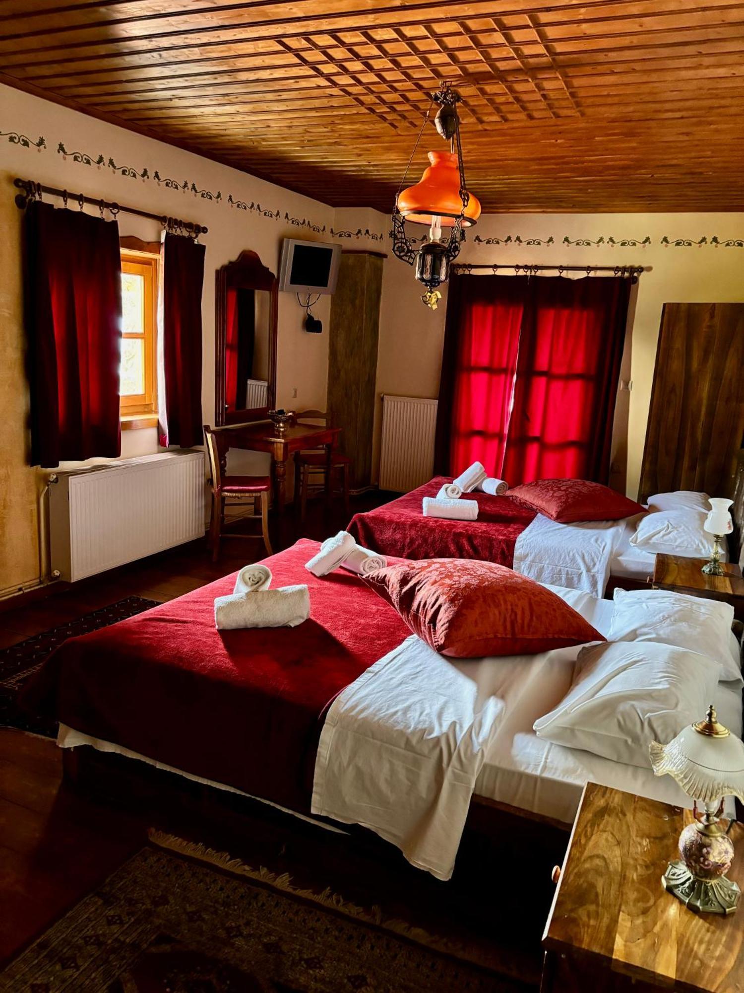 Iaspis Guesthouse Sidhirokhórion Buitenkant foto