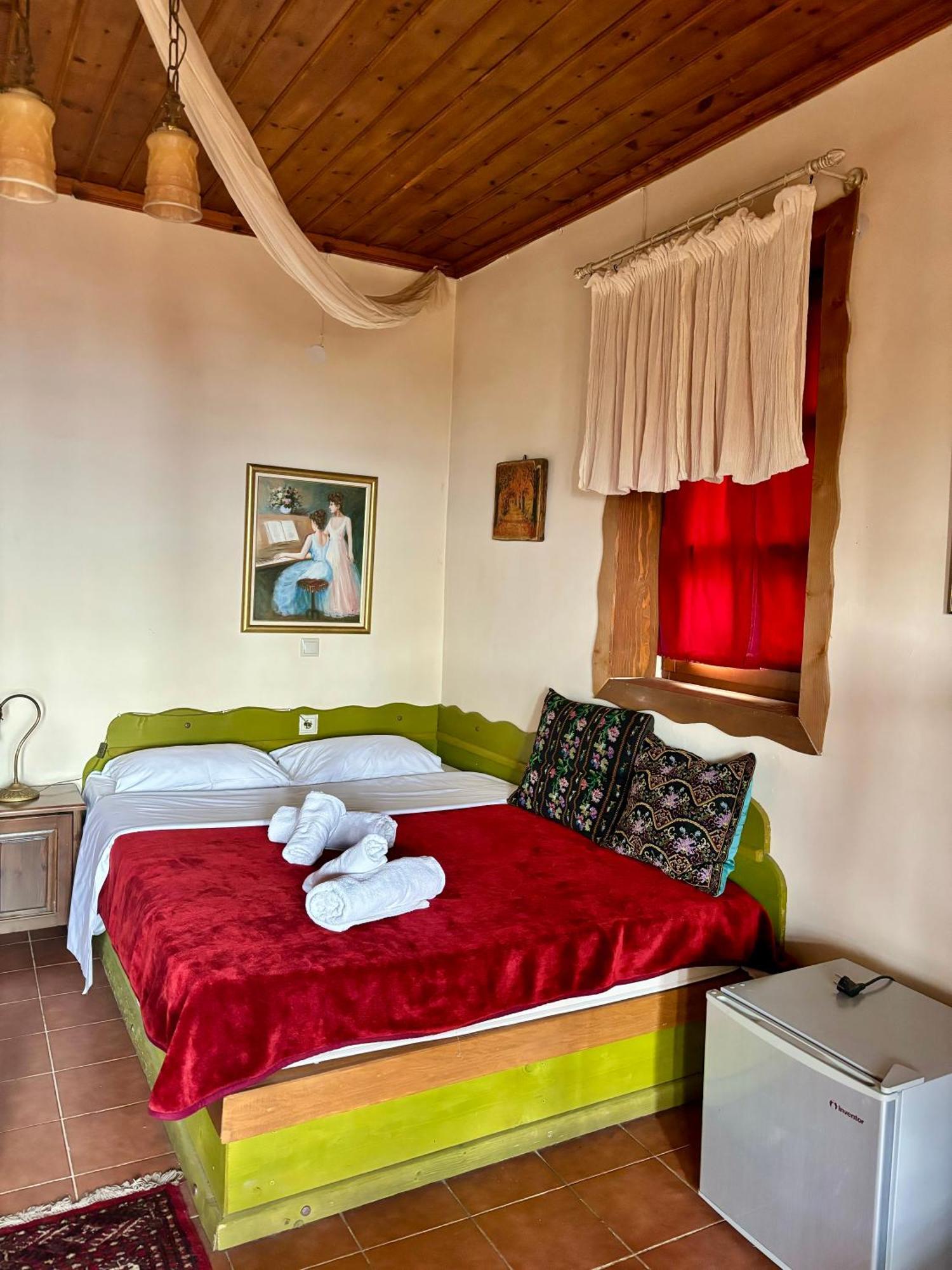 Iaspis Guesthouse Sidhirokhórion Buitenkant foto