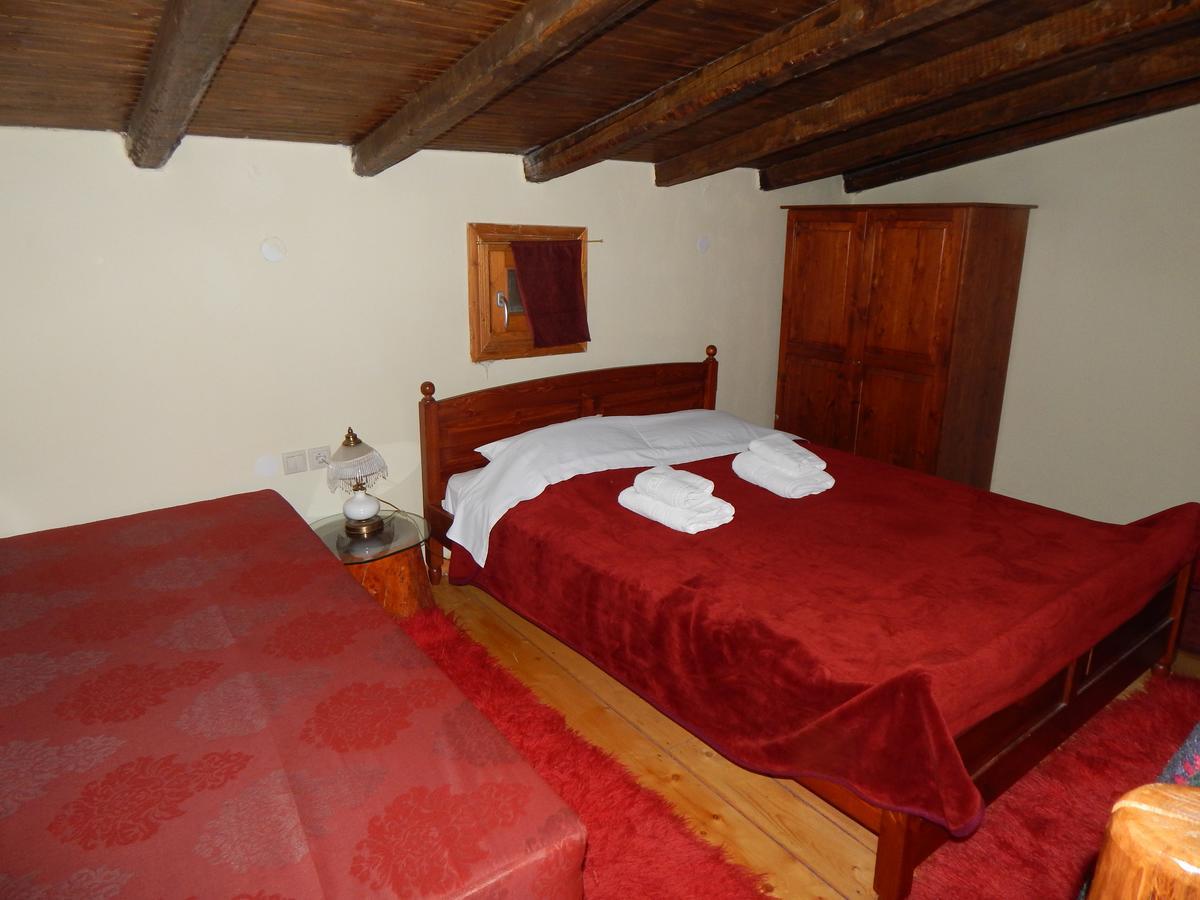 Iaspis Guesthouse Sidhirokhórion Buitenkant foto